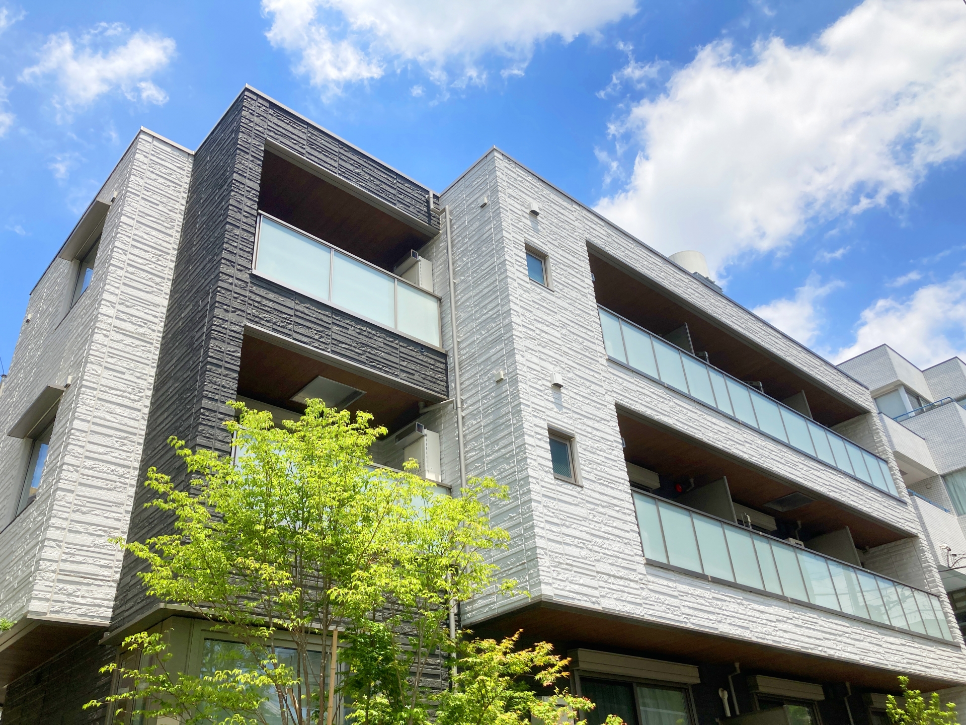 管理されたアパートの外観